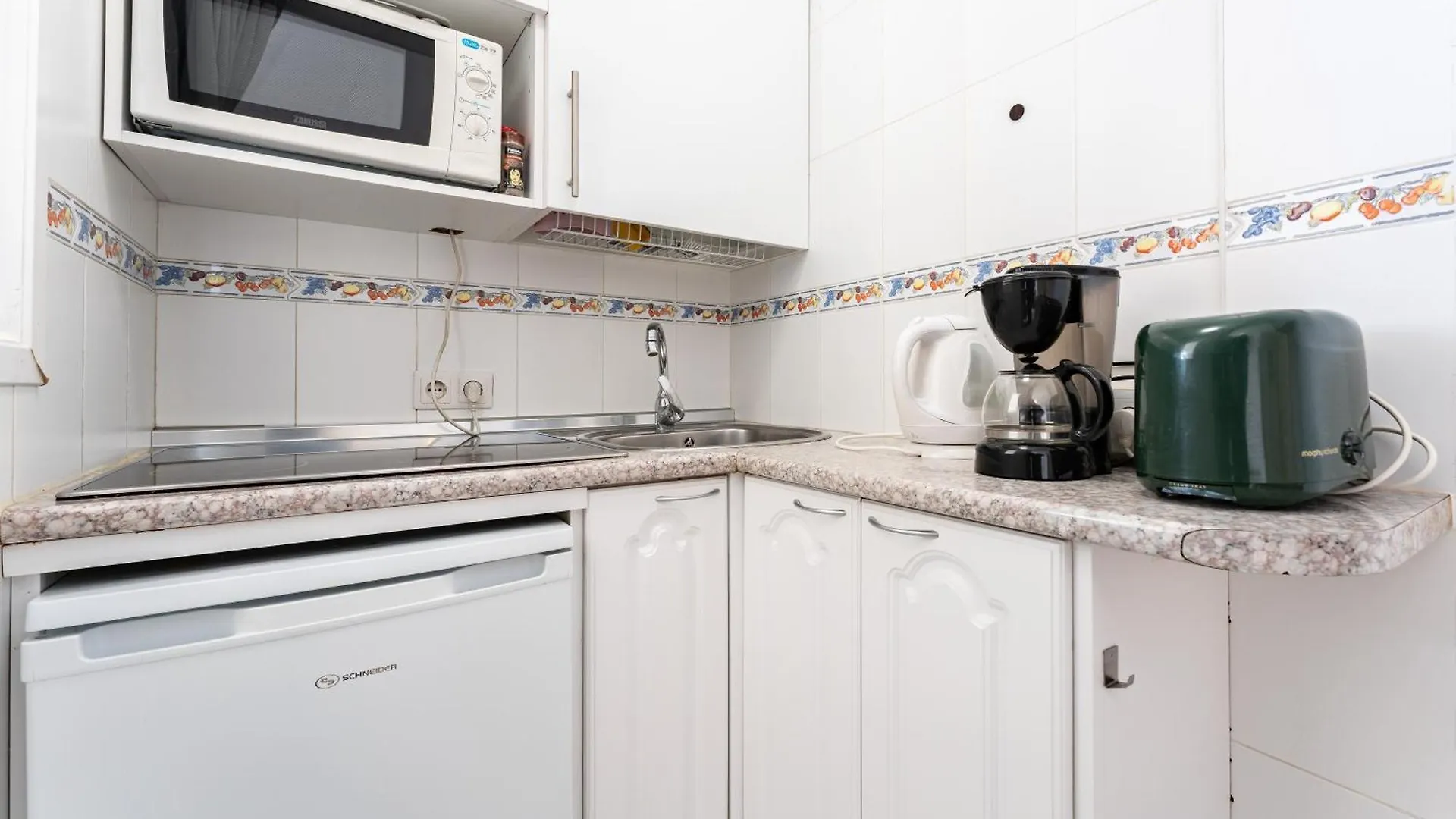 Apart Otel Marina View, Sunny One Bedroom Pyr Fuengirola
